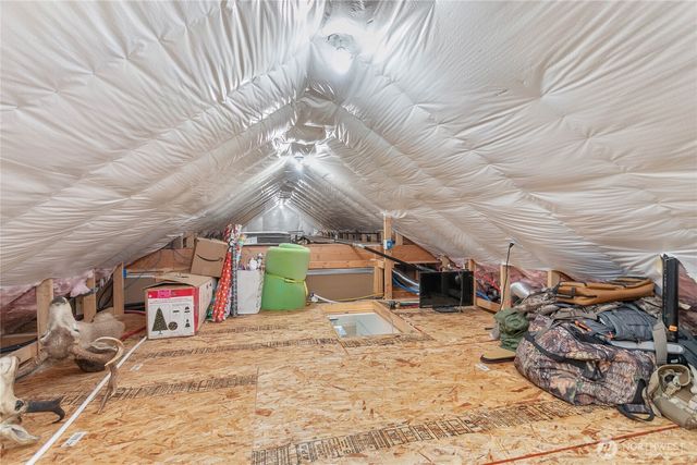 7393 Hannegan Road, Lynden, WA 98264