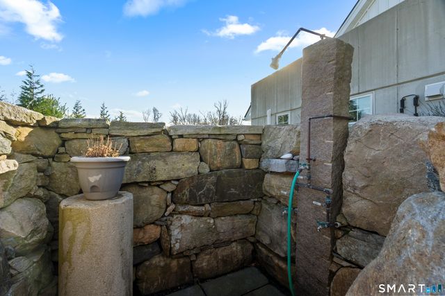 54 Barnes Road, Stonington, CT 06378