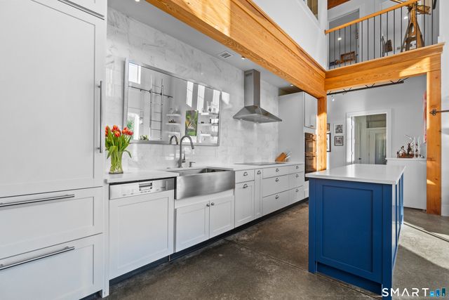 54 Barnes Road, Stonington, CT 06378