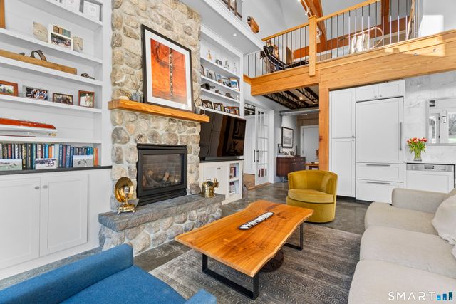 54 Barnes Road, Stonington, CT 06378