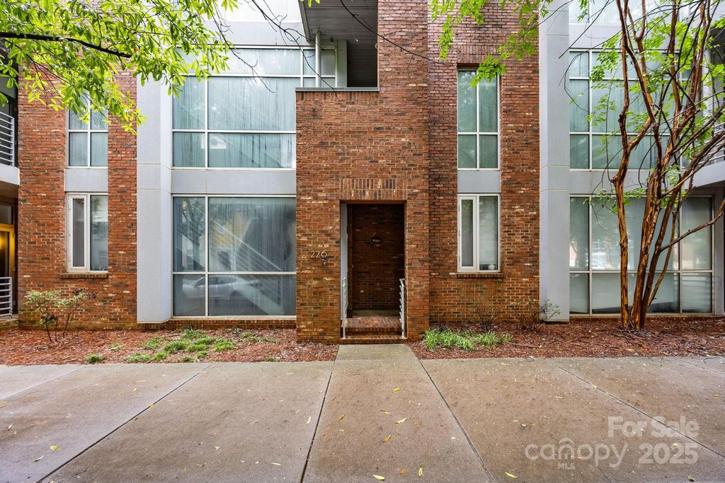 226 Magnolia Avenue, Charlotte, NC 28203