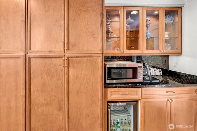 10603 NE 60th Street, Kirkland, WA 98033