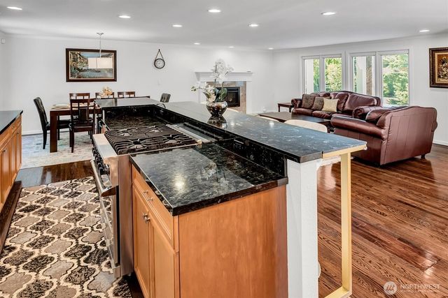 10603 NE 60th Street, Kirkland, WA 98033