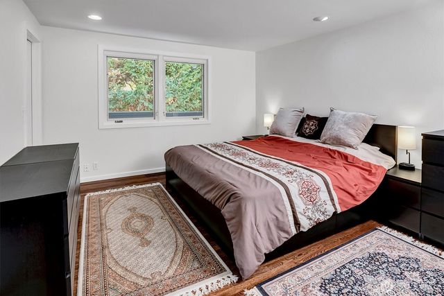 10603 NE 60th Street, Kirkland, WA 98033
