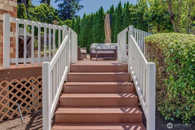 10603 NE 60th Street, Kirkland, WA 98033