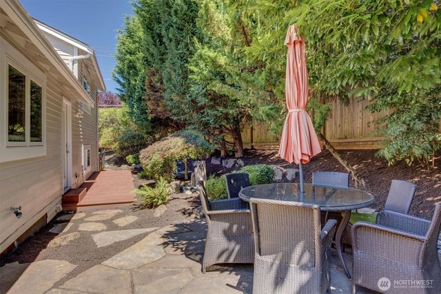 10603 NE 60th Street, Kirkland, WA 98033