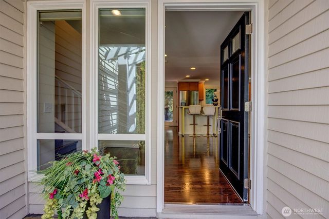 10603 NE 60th Street, Kirkland, WA 98033