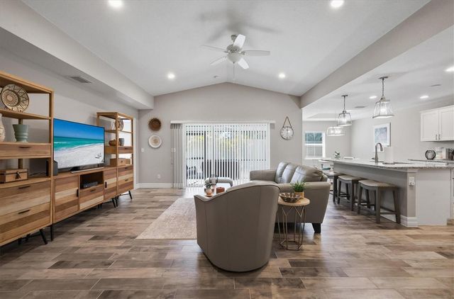 106 RED CEDAR PARK, Rotonda West, FL 33947