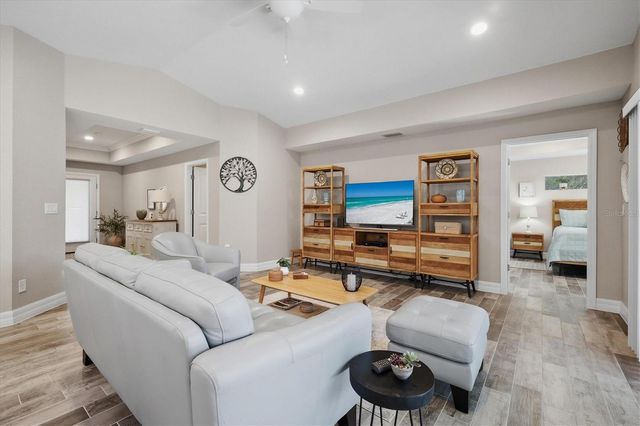 106 RED CEDAR PARK, Rotonda West, FL 33947