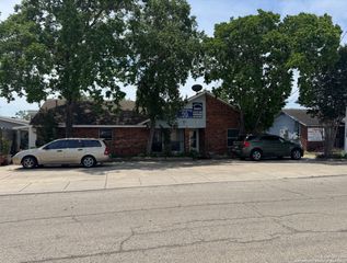 802 Monticello, San Antonio, TX 78223