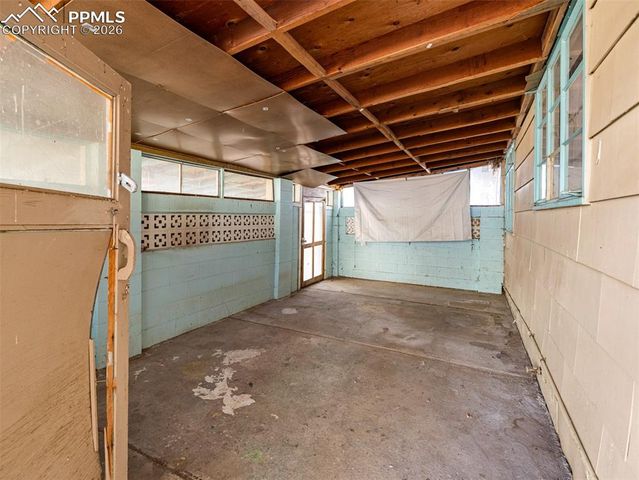 18 Dundee Lane, Pueblo, CO 81001