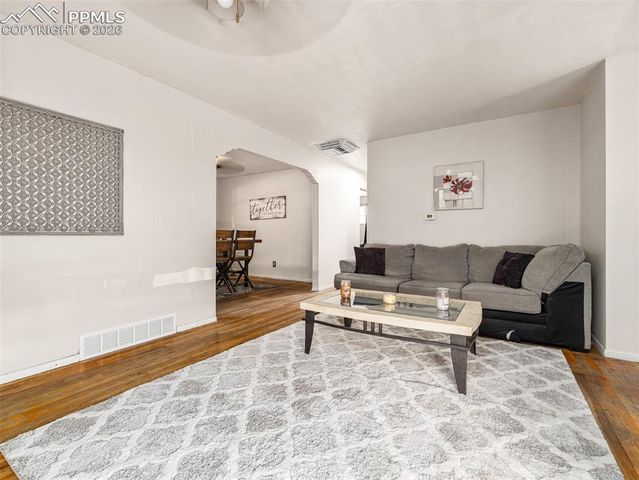 18 Dundee Lane, Pueblo, CO 81001