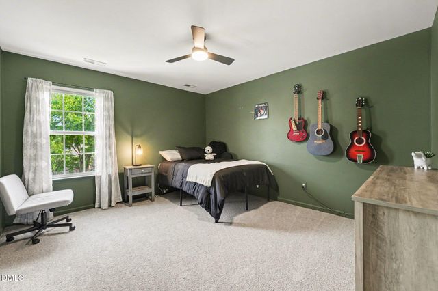 704 Stackhurst Way, Wake Forest, NC 27587