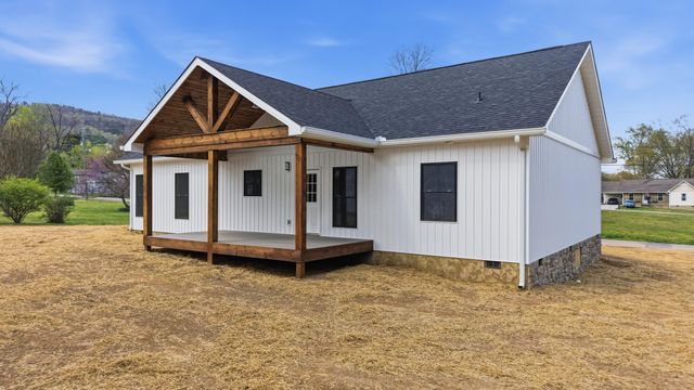 111 Poppy Avenue, Dayton, TN 37321