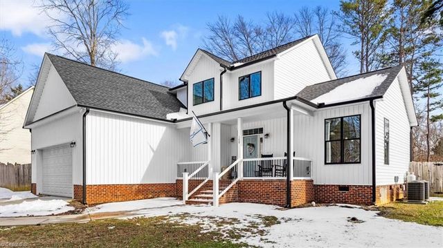 109 Willowbrook Drive, Thomasville, NC 27360