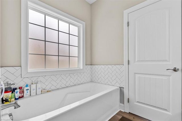 109 Willowbrook Drive, Thomasville, NC 27360