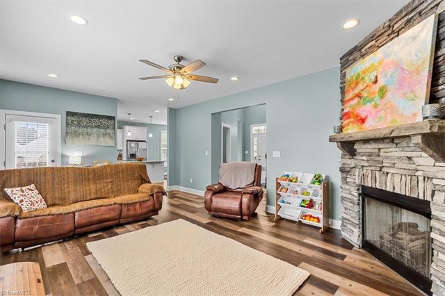 109 Willowbrook Drive, Thomasville, NC 27360