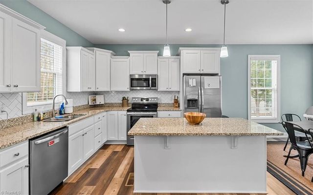 109 Willowbrook Drive, Thomasville, NC 27360