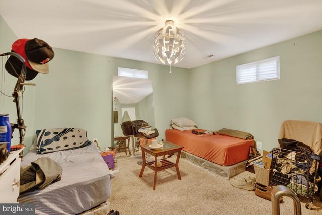 7021 E CHESAPEAKE ST, Hyattsville, MD 20785