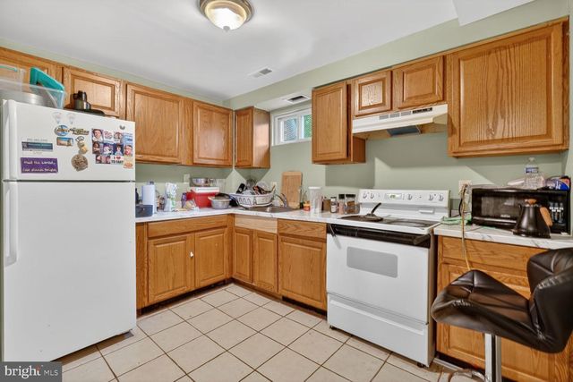 7021 E CHESAPEAKE ST, Hyattsville, MD 20785