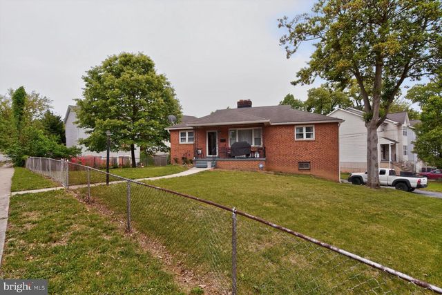 7021 E CHESAPEAKE ST, Hyattsville, MD 20785