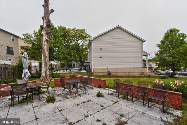 7021 E CHESAPEAKE ST, Hyattsville, MD 20785