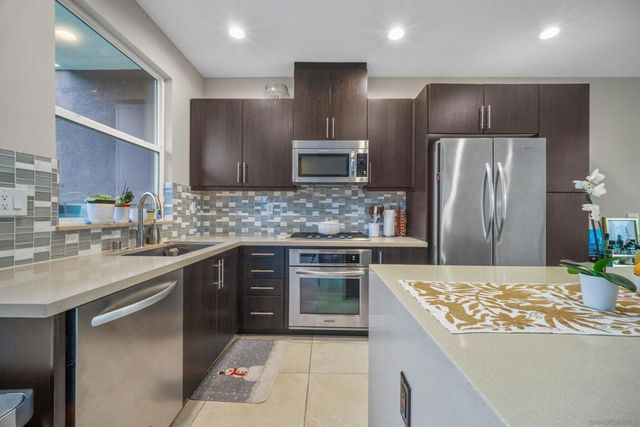 7890 Civita Blvd, San Diego, CA 92108