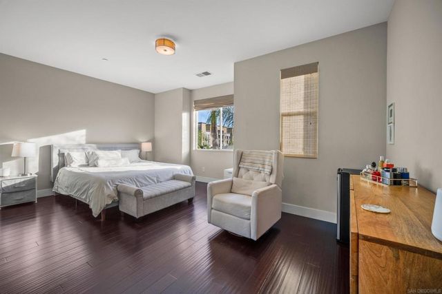 7890 Civita Blvd, San Diego, CA 92108