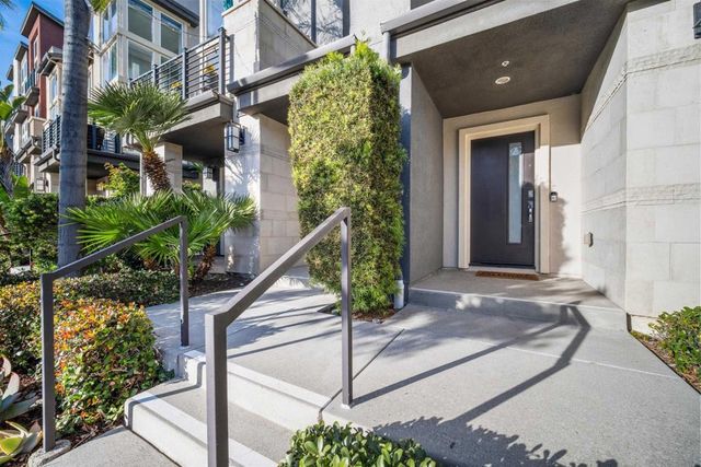 7890 Civita Blvd, San Diego, CA 92108