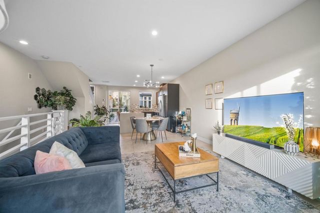 7890 Civita Blvd, San Diego, CA 92108