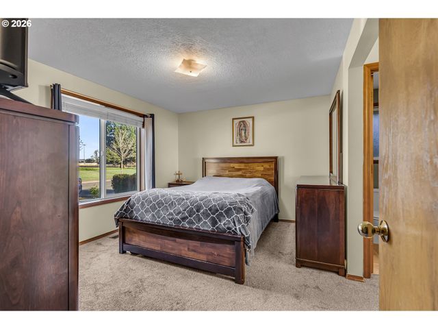 1320 Ne 19TH St, Mc Minnville, OR 97128