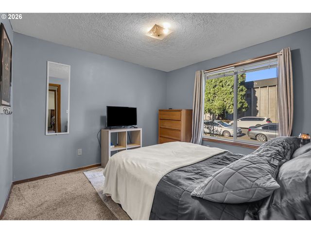 1320 Ne 19TH St, Mc Minnville, OR 97128