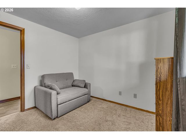 1320 Ne 19TH St, Mc Minnville, OR 97128