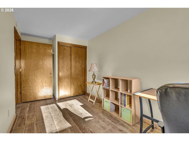 1320 Ne 19TH St, Mc Minnville, OR 97128