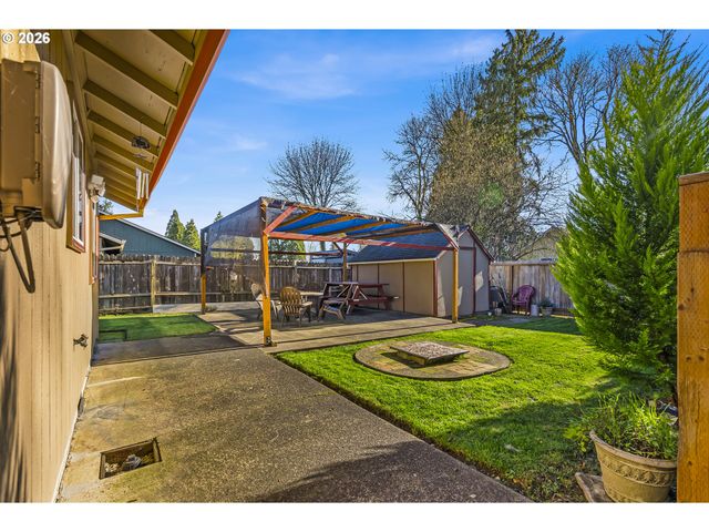 1320 Ne 19TH St, Mc Minnville, OR 97128