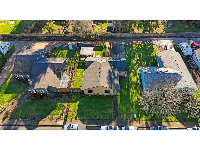 1320 Ne 19TH St, Mc Minnville, OR 97128