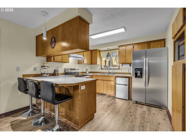 1320 Ne 19TH St, Mc Minnville, OR 97128