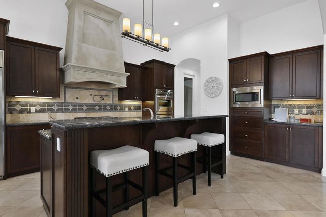 81089 Monarchos Circle, La Quinta, CA 92253