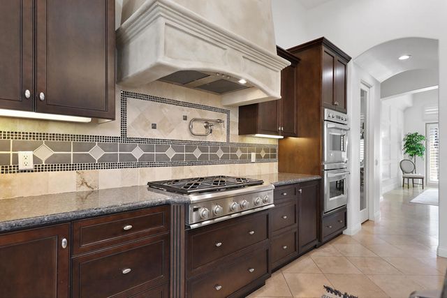 81089 Monarchos Circle, La Quinta, CA 92253