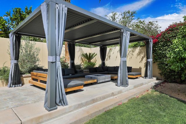 81089 Monarchos Circle, La Quinta, CA 92253