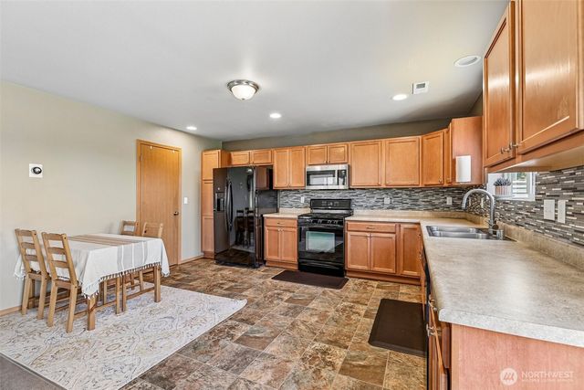 2107 119th Avenue SE, Lake Stevens, WA 98258