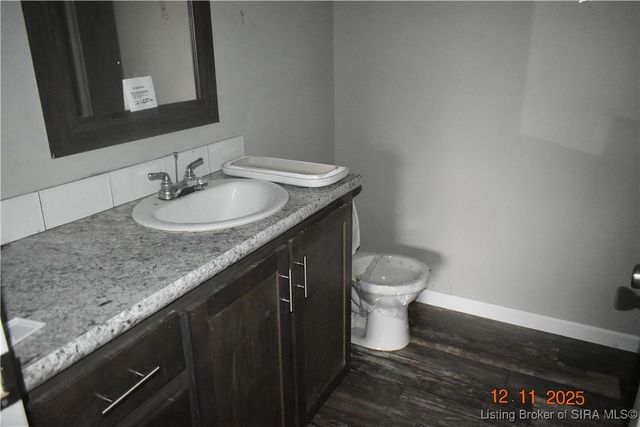 28 E Vine Street, Campbellsburg, IN 47108