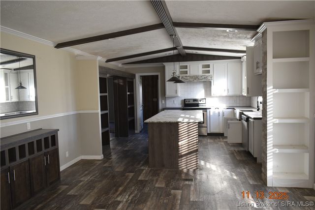 28 E Vine Street, Campbellsburg, IN 47108