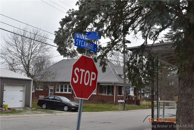 28 E Vine Street, Campbellsburg, IN 47108