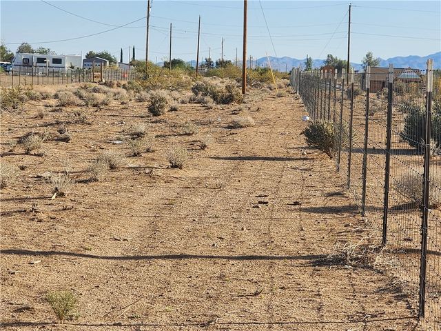 6115 & 6097 & 6073 Karas Way, Golden Valley, AZ 86413