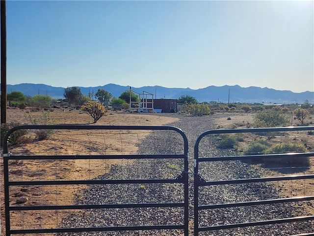 6115 & 6097 & 6073 Karas Way, Golden Valley, AZ 86413