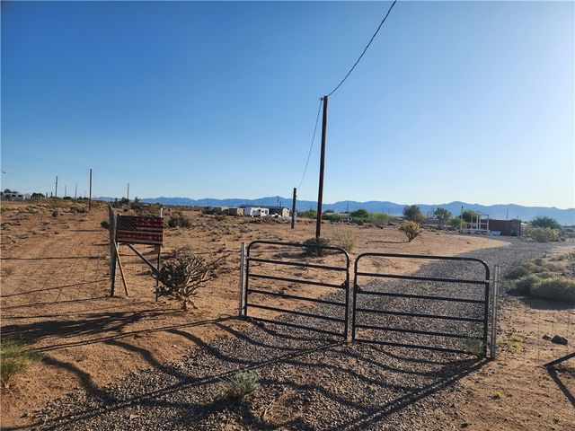 6115 & 6097 & 6073 Karas Way, Golden Valley, AZ 86413