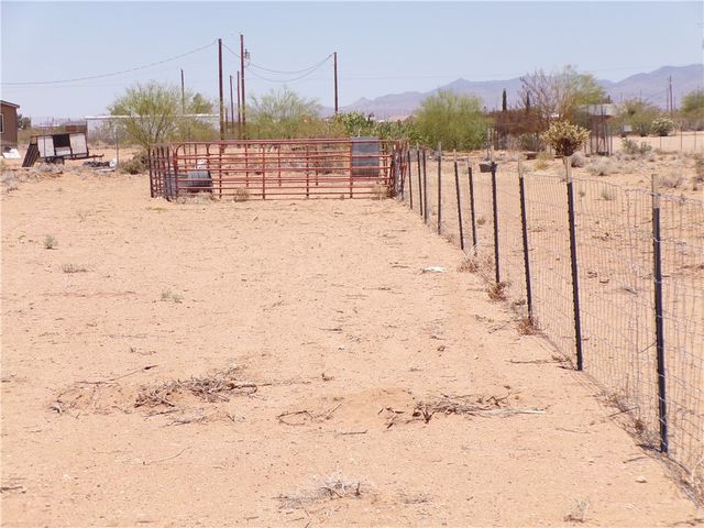 6115 & 6097 & 6073 Karas Way, Golden Valley, AZ 86413