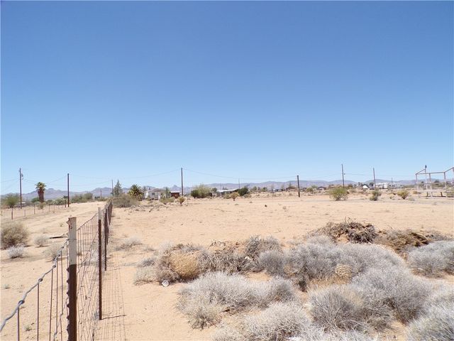 6115 & 6097 & 6073 Karas Way, Golden Valley, AZ 86413