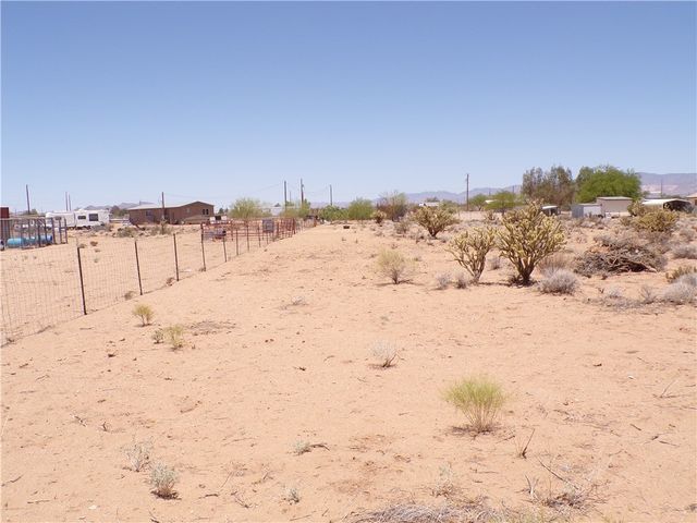 6115 & 6097 & 6073 Karas Way, Golden Valley, AZ 86413